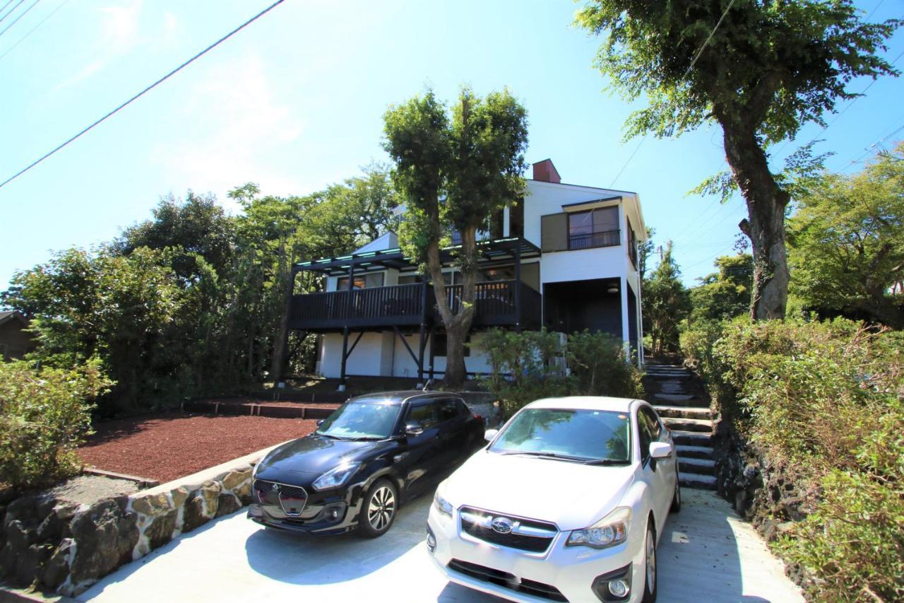 Villa オザッキー大室高原4丁目 Futo Esterno foto
